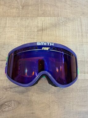 Smith Optics Neon Retro Ski Snowboard Goggles Pink Green Purple Strap